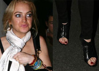 Illustration for article titled Lindsay Lohan Drunk Drives Into A Tree, Forgets Her Coke In The Car